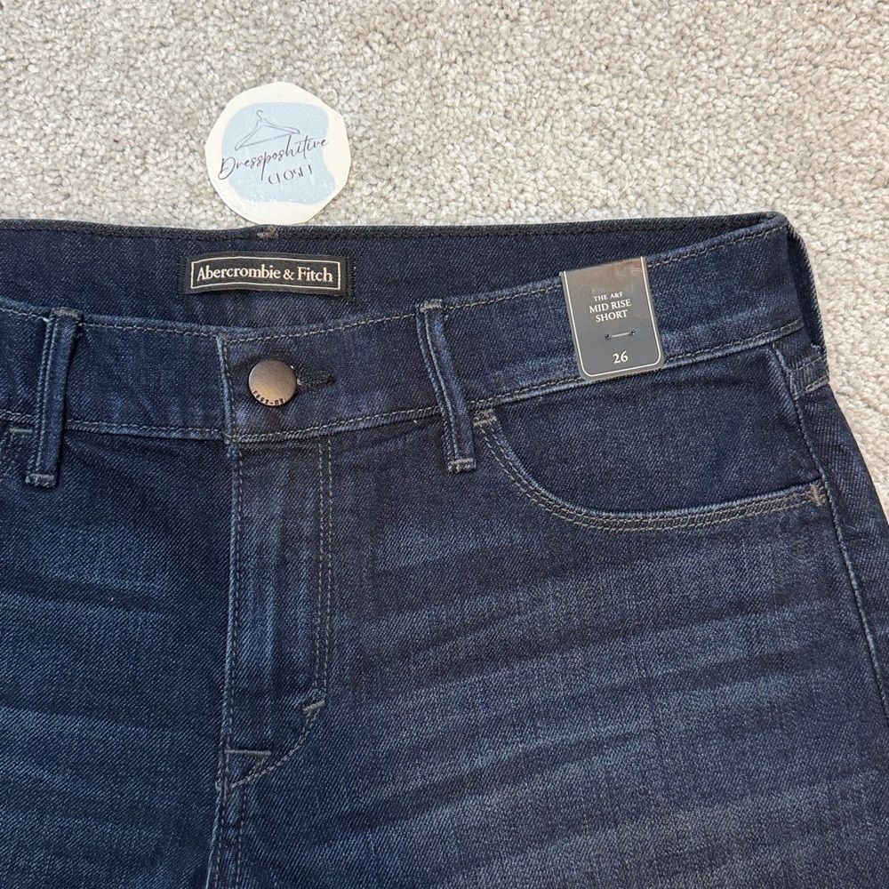 Mid Rise Short Hausse Moyenne NWT Abercrombie & Fitch Dark Tone Jean Short - Picture 2 of 4